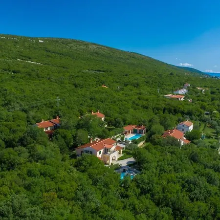 Ana Vlakovo Villa *