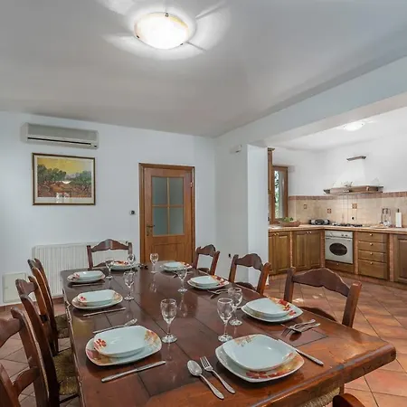 Villa Ana Vlakovo *